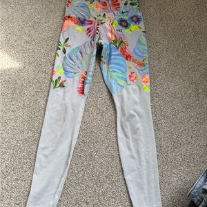 Nike Gray Floral Leggings